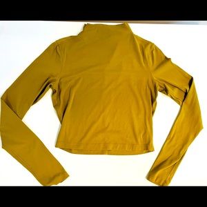 Lululemon 🍋 mockneck top and jogger pants matching set